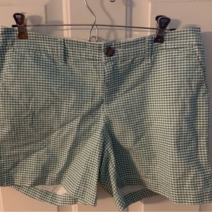 Old navy green white gingham checkered shorts 5” inseam 4
